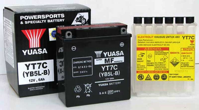 cara menguras air aki motor