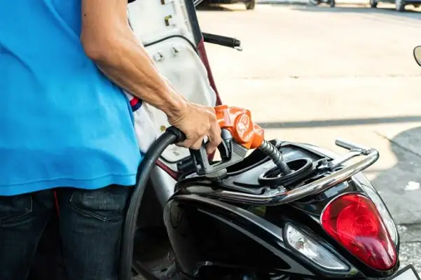 1 liter bensin berapa km motor