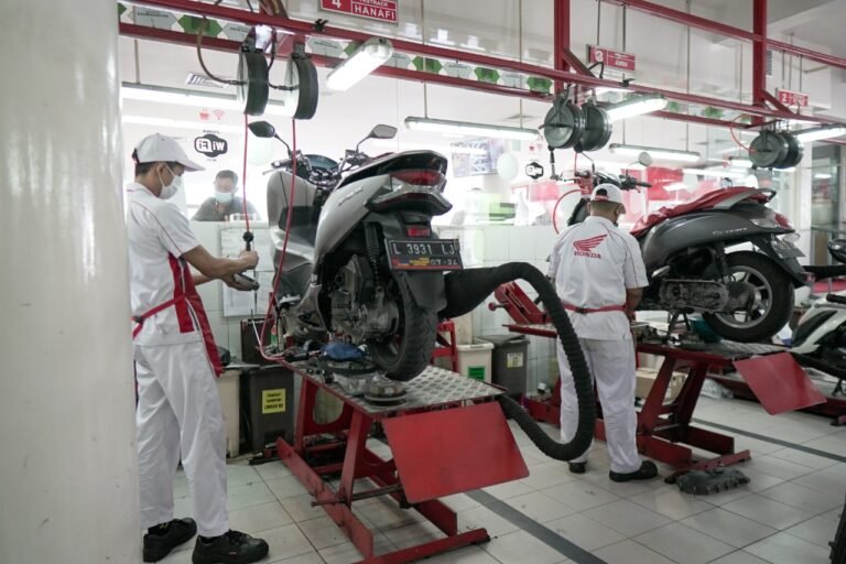 berapa lama servis motor